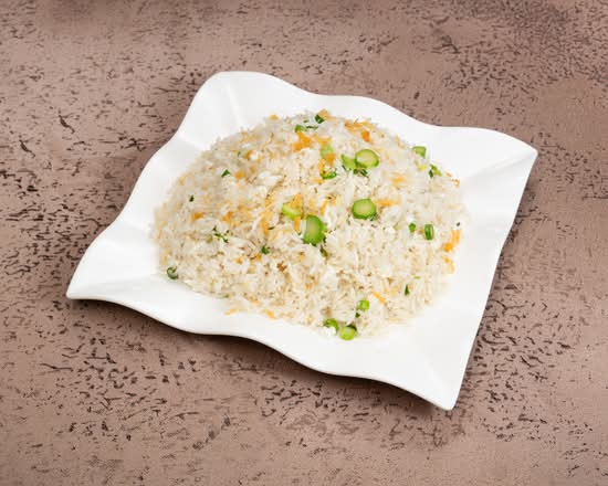Egg White Fried Rice with Sun Dried Scallops 瑤柱蛋白炒飯